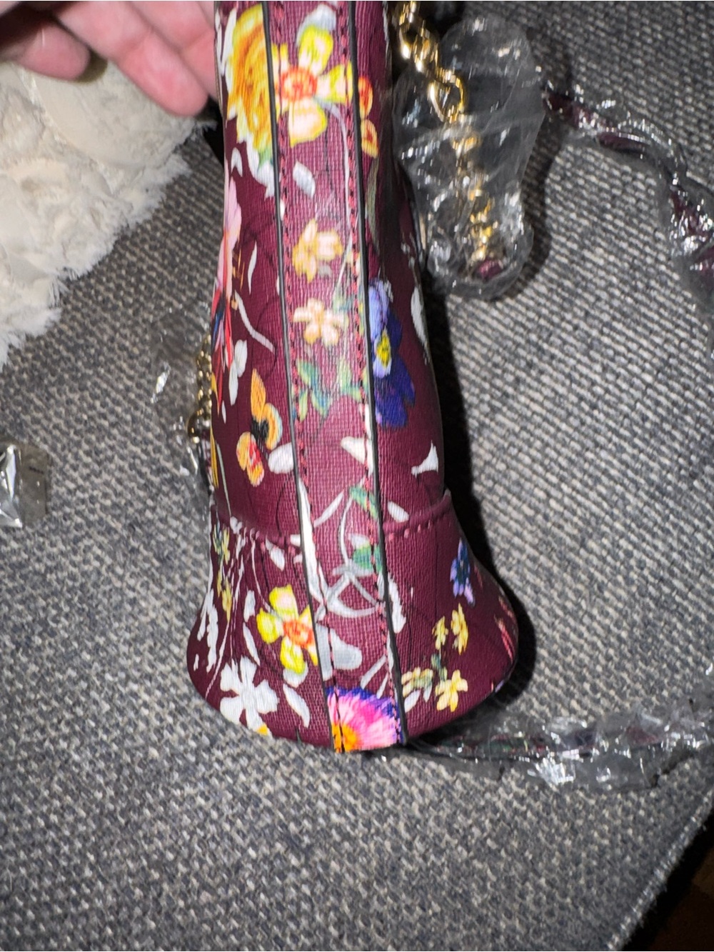 New - Marc New York Andrew Marc Floral Crossbody Bag Burgundy Multi-Color - Picture 6 of 9